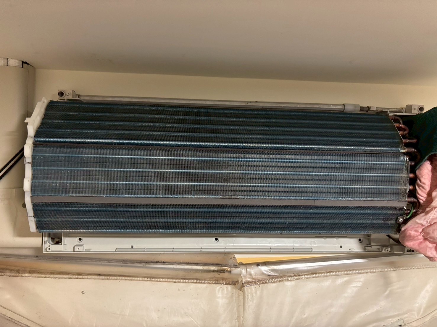 台中西區分離式冷氣清洗一台