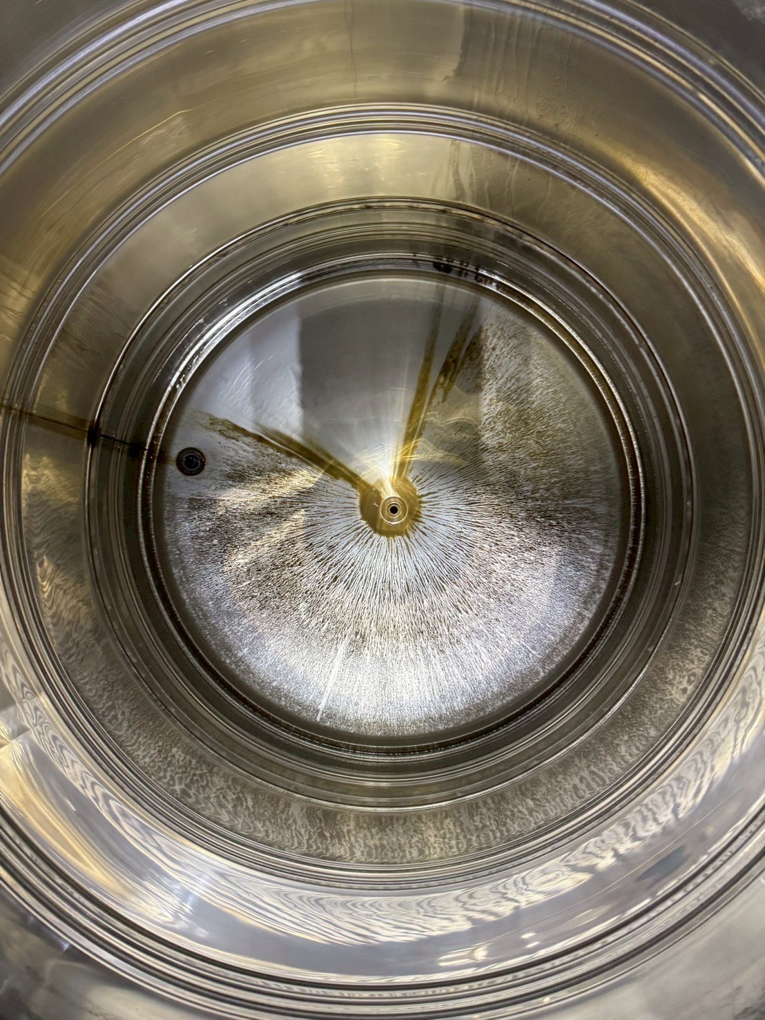 台中西區老四川麻辣火鍋 水塔清洗