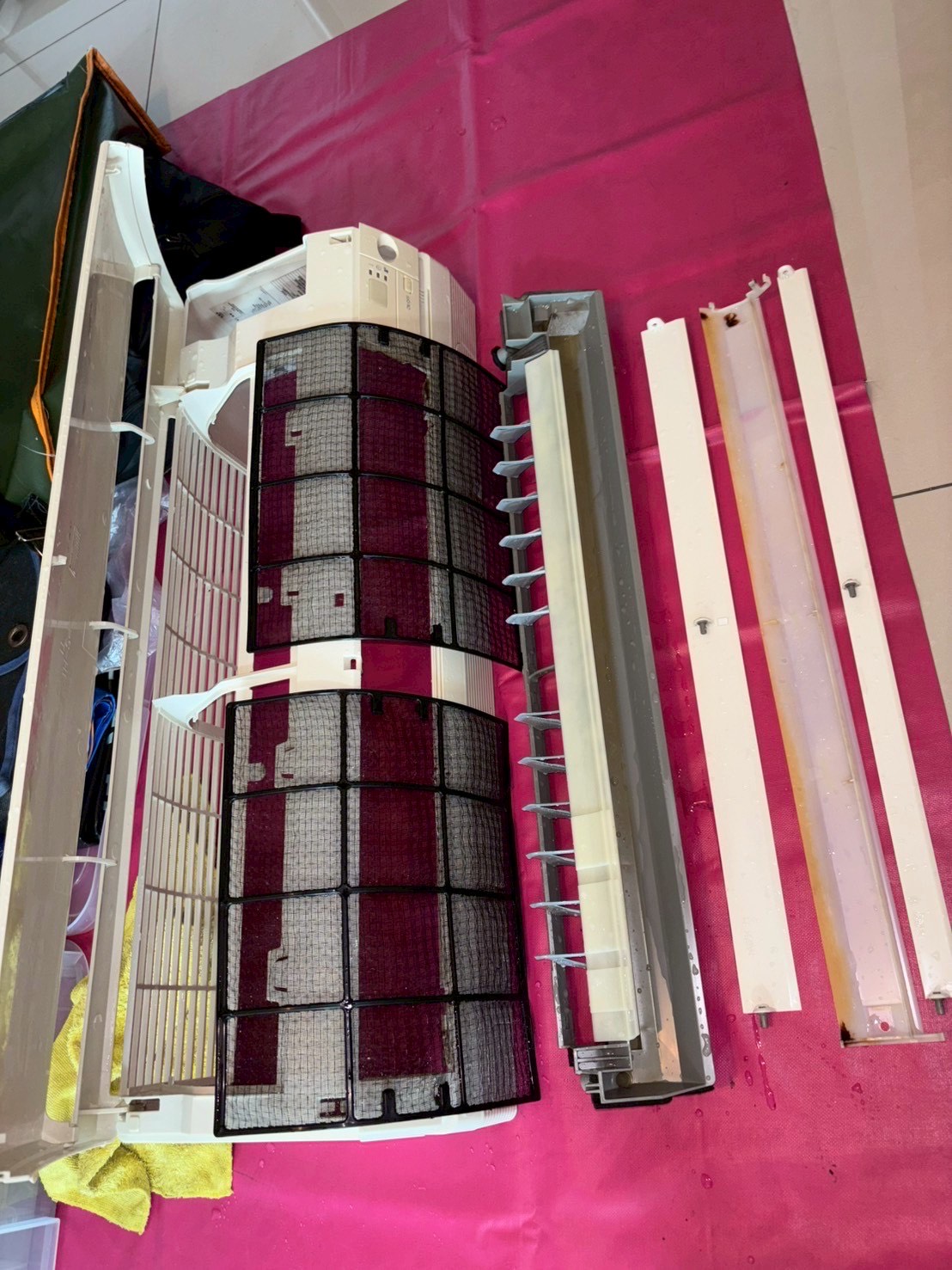 台中烏日區分離式冷氣清洗一台