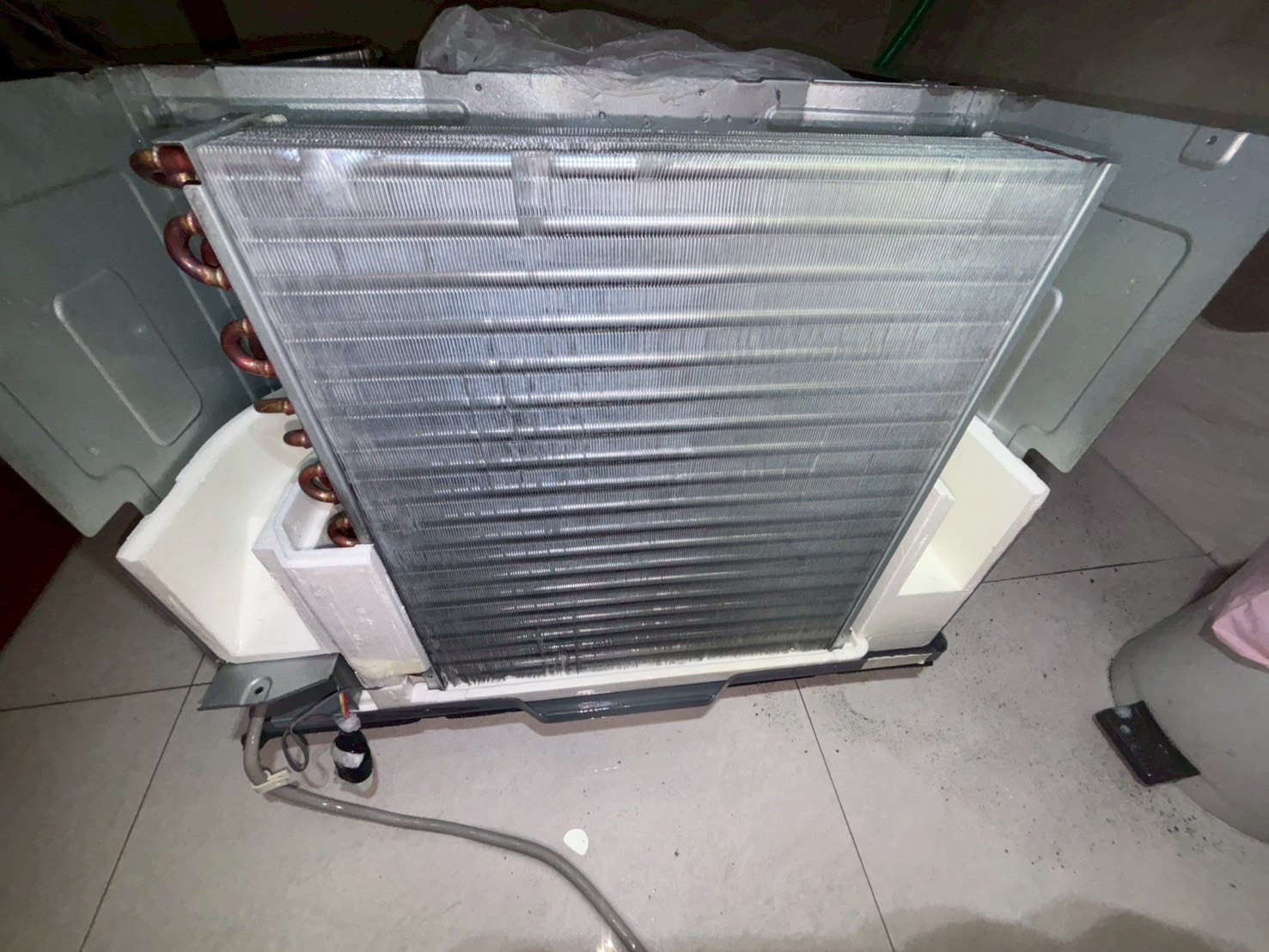 台中西區分離式冷氣清洗三台