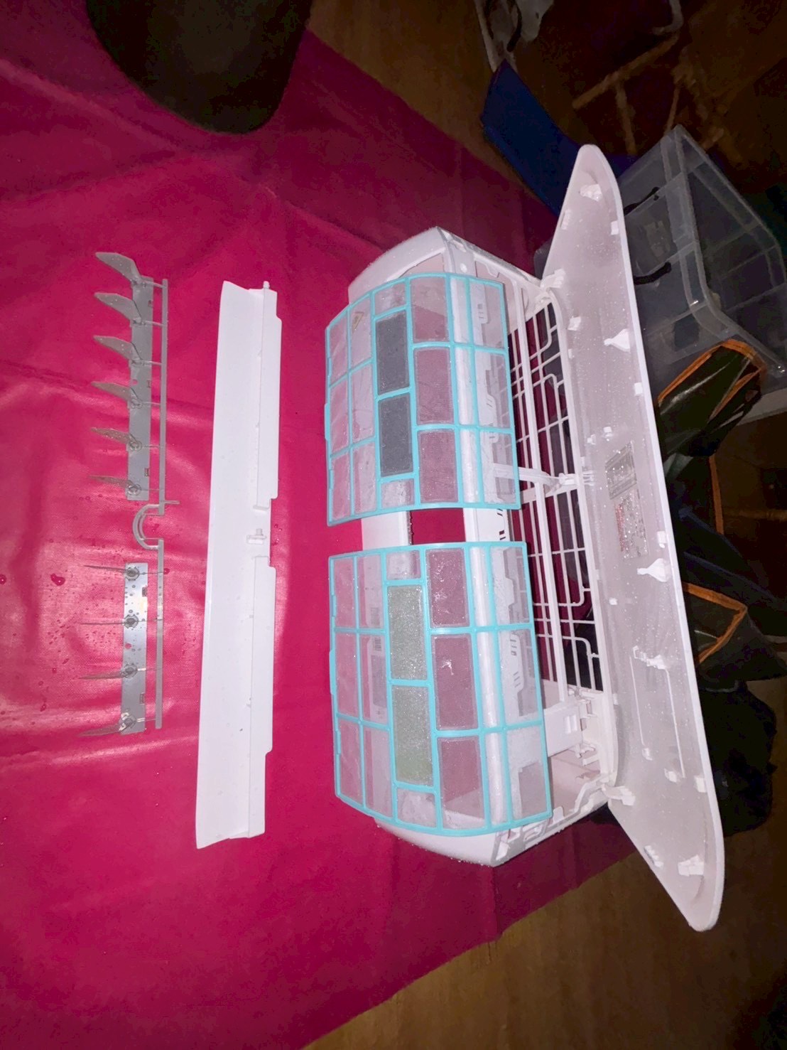 台中西屯區分離式冷氣清洗一台