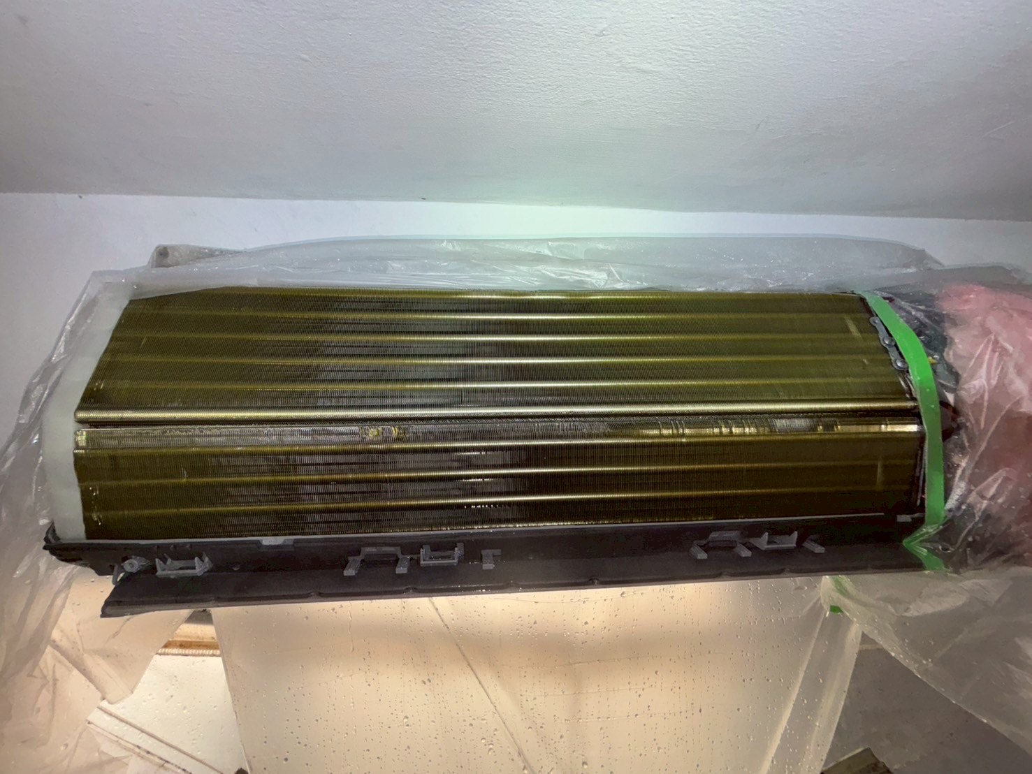 台中西屯區分離式冷氣清洗一台