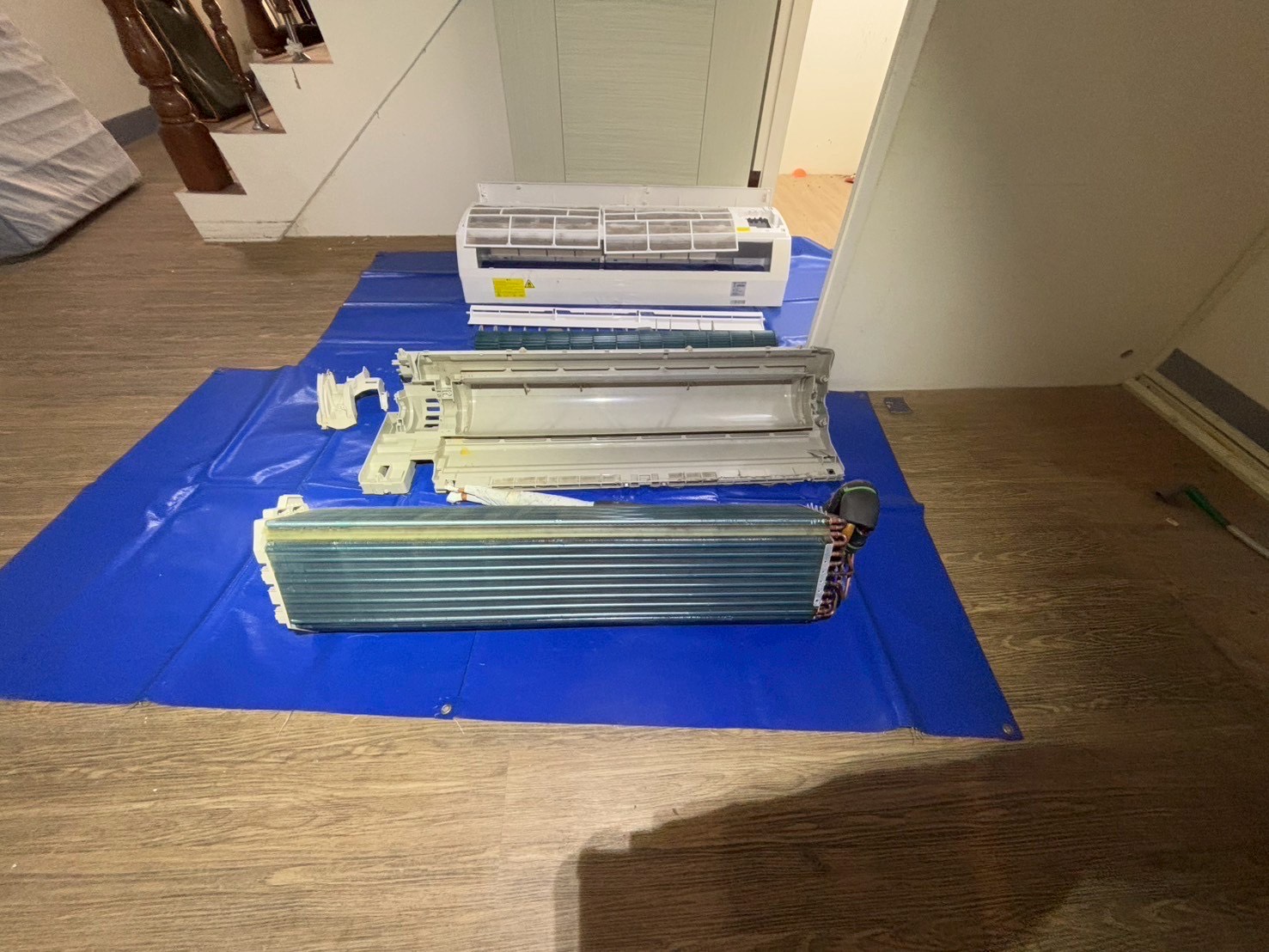 台中西屯分離式冷氣全拆清洗