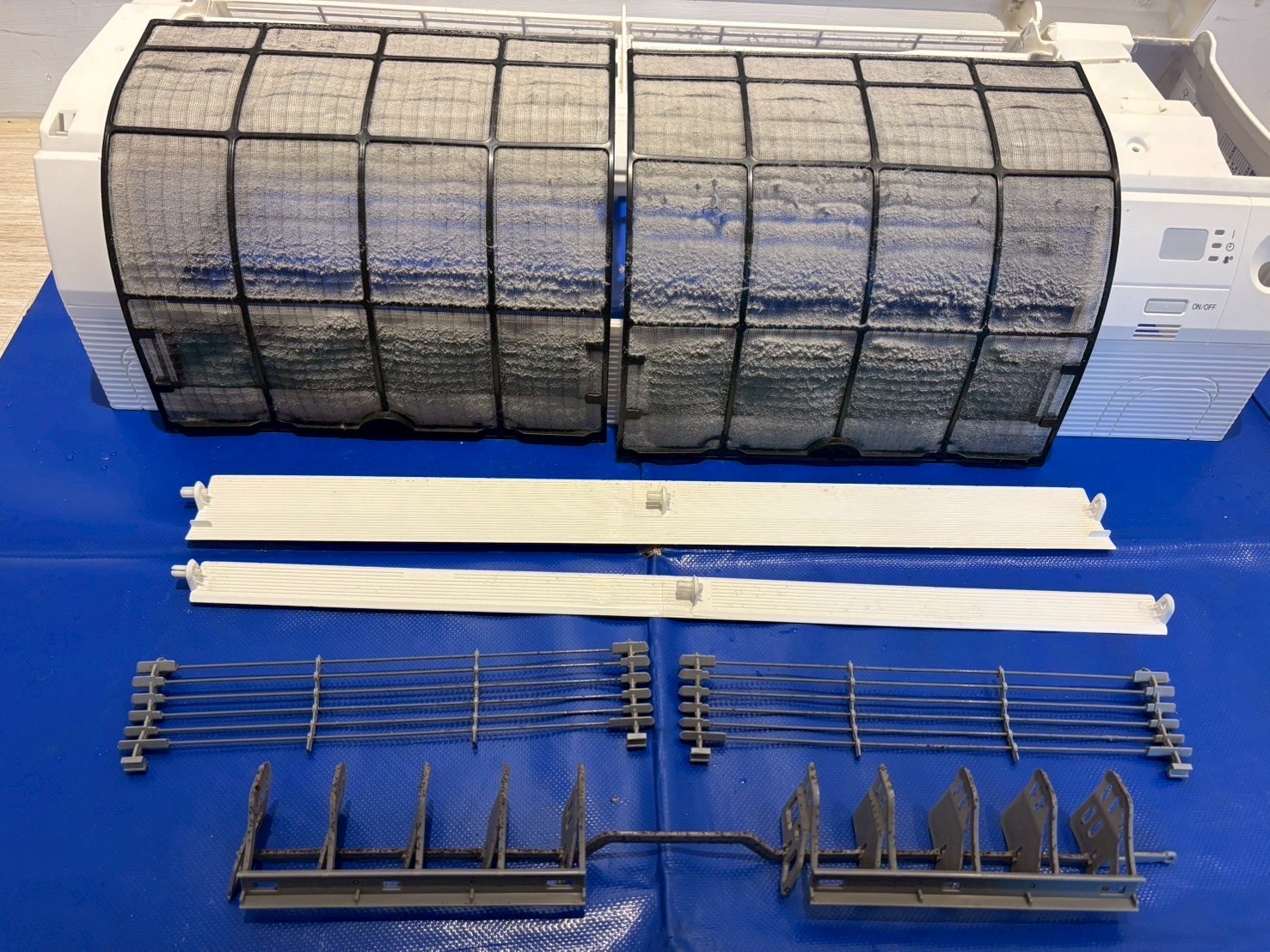 台中西屯分離式冷氣清洗一台 吊隱式冷氣清洗一台