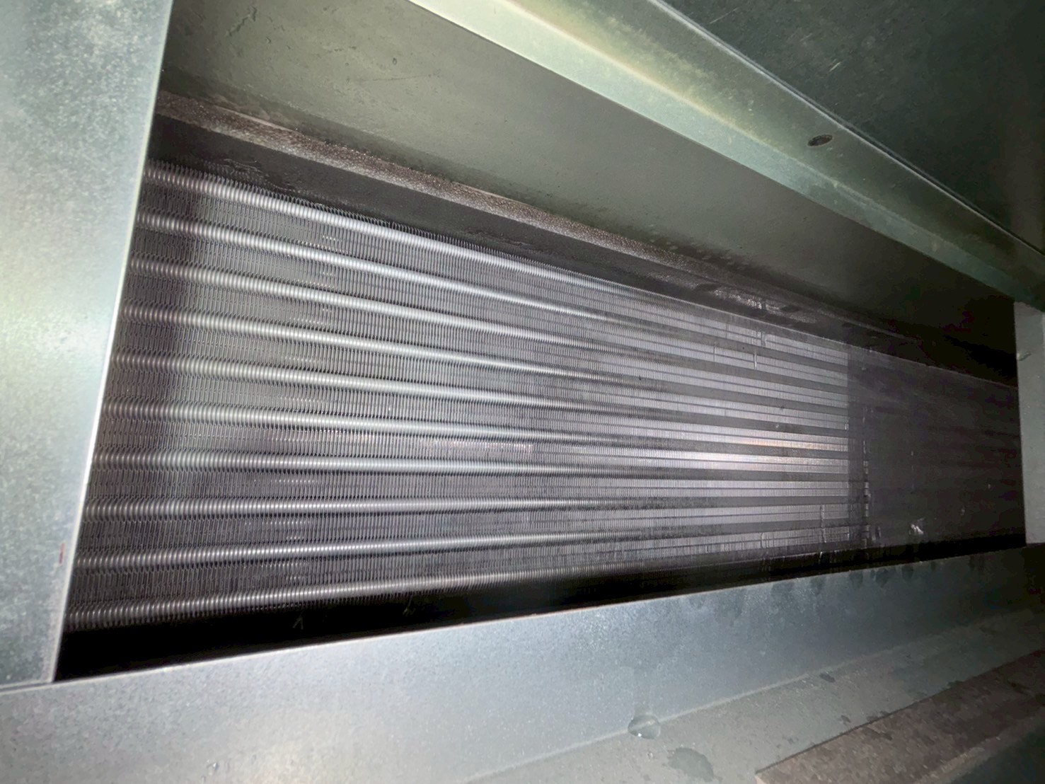 台中豐原吊隱式冷氣清洗一台