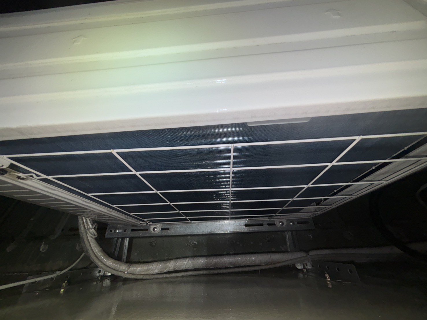 台中北屯區分離式冷氣清洗一台