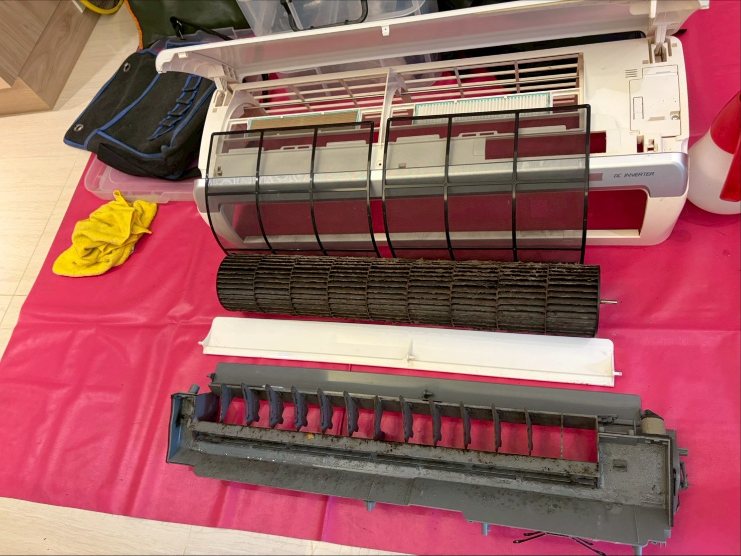 台中北區分離式冷氣清洗拆風鼓