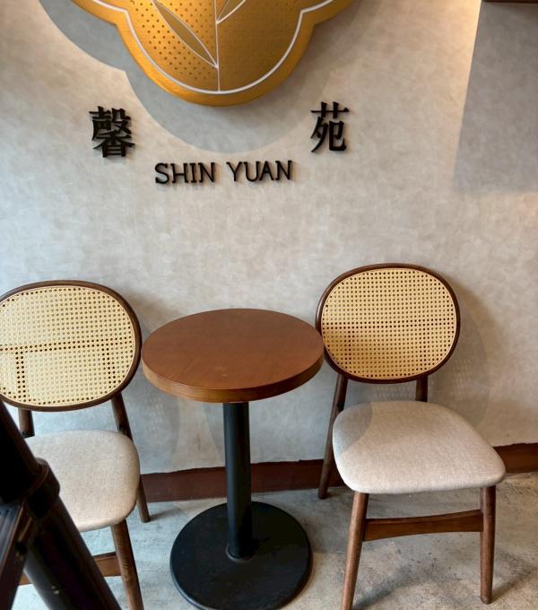 台中西區店 吊隱式冷氣清洗 馨苑小料理米其林必比登 廣潔家電清洗 冷氣清洗 洗衣機清洗