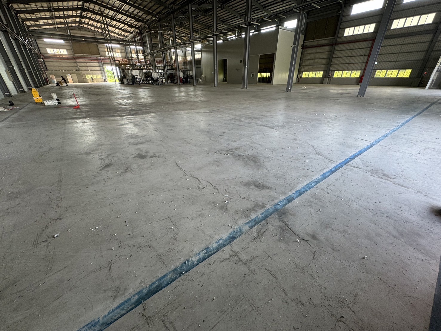 台南工業區廠房 流展型EPOXY地坪 數量3000m2 