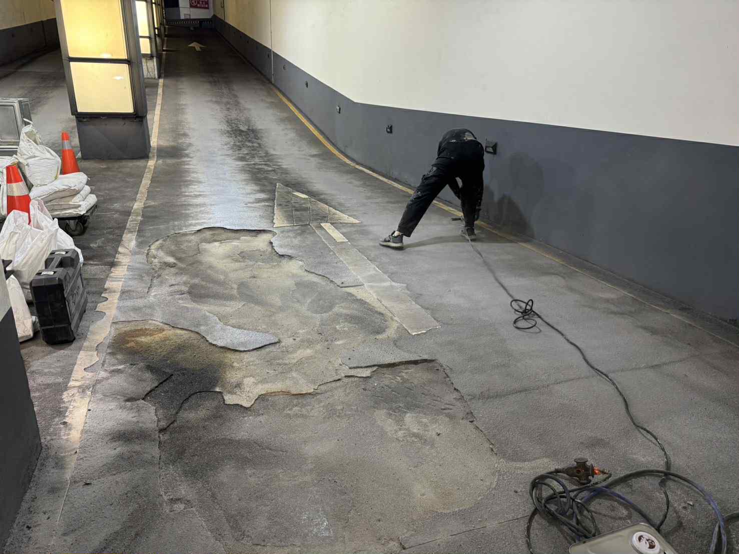 台南新光三越EPOXY地坪工程修補