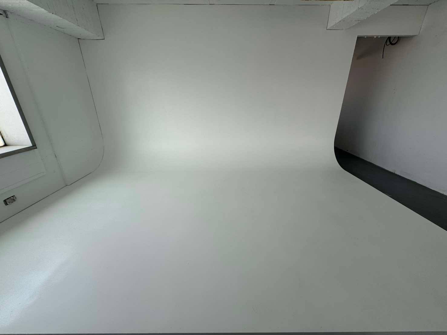 台南南華街平面攝影牆EPOXY消光面